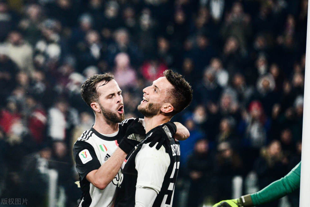 足与球员状 足与球员状