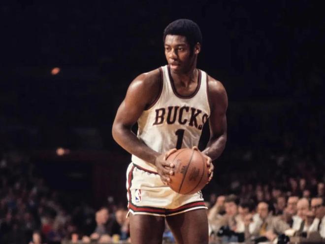 C罗以其无 C罗以其无