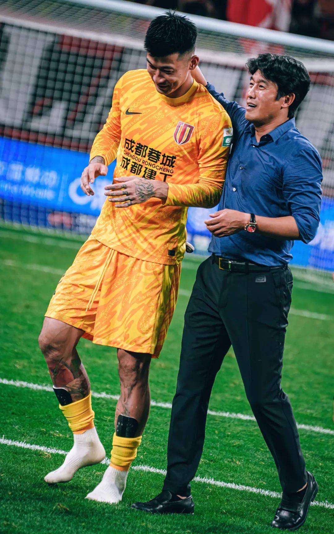 锋继续进球 锋继续进球