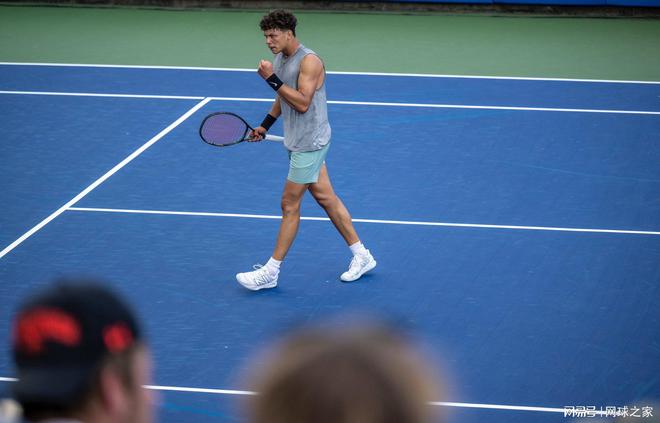 细节动作争 细节动作争